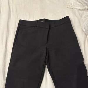 Black ankle length. Size 12 Loft pants women’s